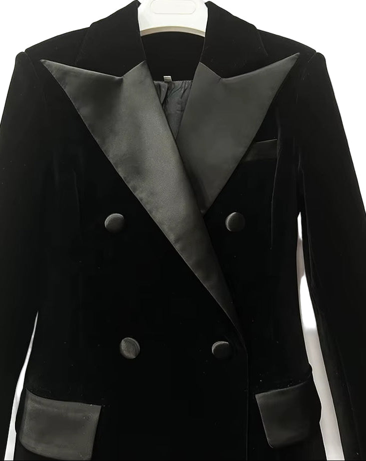 OUDINA European New Winter Luxury Velvet Patchwork Leather Collar Trench Long Coat Jacket Women'S Coats